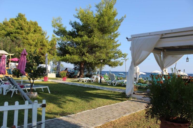 Maras Marinas Home Никити Экстерьер фото